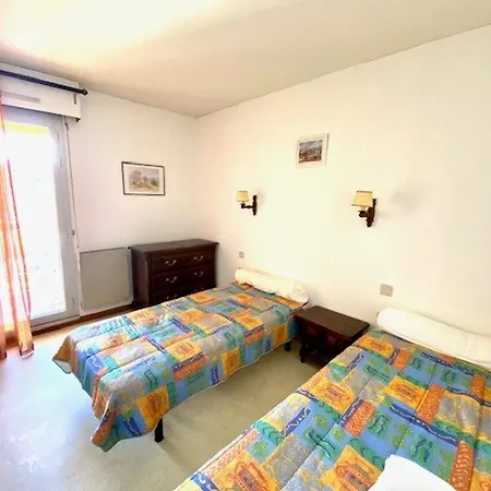 F2 Avec Balcon à Amélie-les-bains - 2 Couchages, Animaux Acceptés, Bien équipé - Fr-1-703-64 *