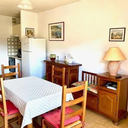 F2 Avec Balcon à Amélie-les-bains - 2 Couchages, Animaux Acceptés, Bien équipé - Fr-1-703-64 Apartamento *